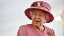 Rainha Elizabeth II toma segunda dose de vacina contra Covid-19