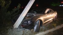 Motorista bate Mustang avaliado em R$ 300 mil em poste durante manobras perigosas em MT