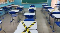 Aulas presenciais em MT retornam com 50% dos alunos nas escolas estaduais no dia 3