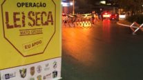 Sete motoristas são presos por embriaguez na madrugada desta quinta-feira em Cuiabá