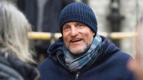 Ator Woody Harrelson agride homem que tirou fotos dele com a filha em hotel