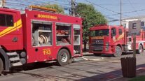 Bombeiros combatem incêndio em edificação comercial em Sinop