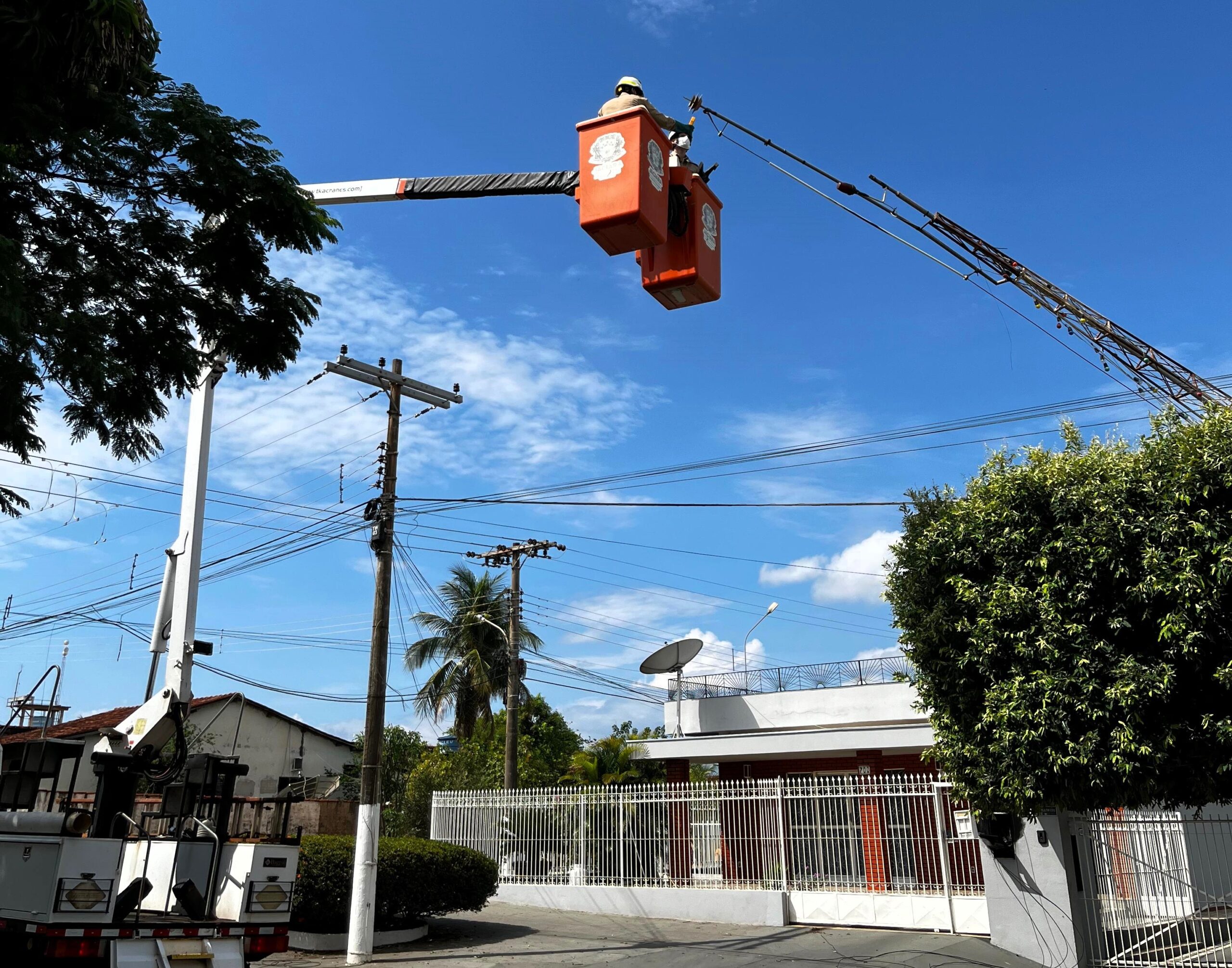 Corpo de Bombeiros Militar remove para-raios com isótopo radioativo em Jaciara