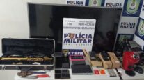 Polícia Militar prende casal e recupera veículo e produtos roubados de residência